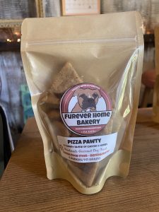 pizza pawty treat